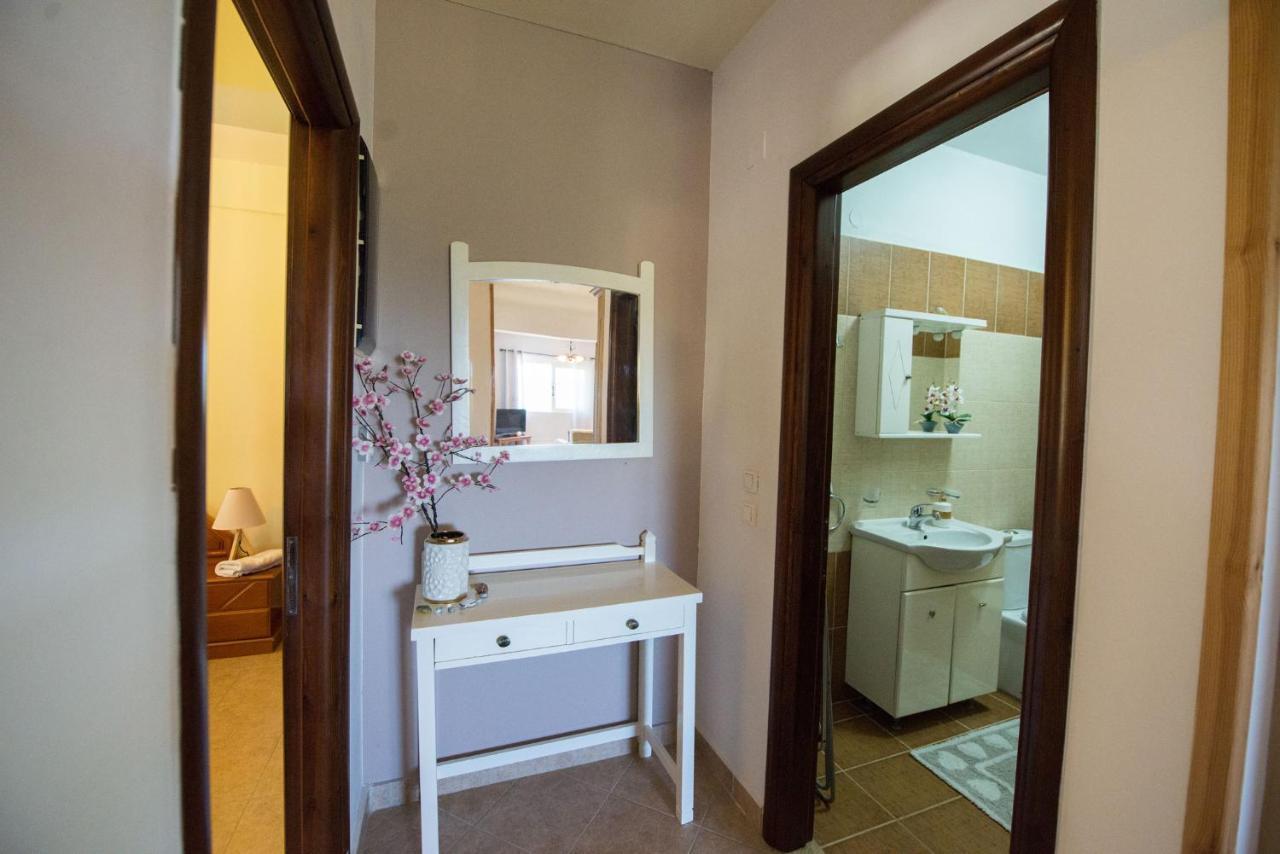Nicoles Houses Arillas  Luaran gambar